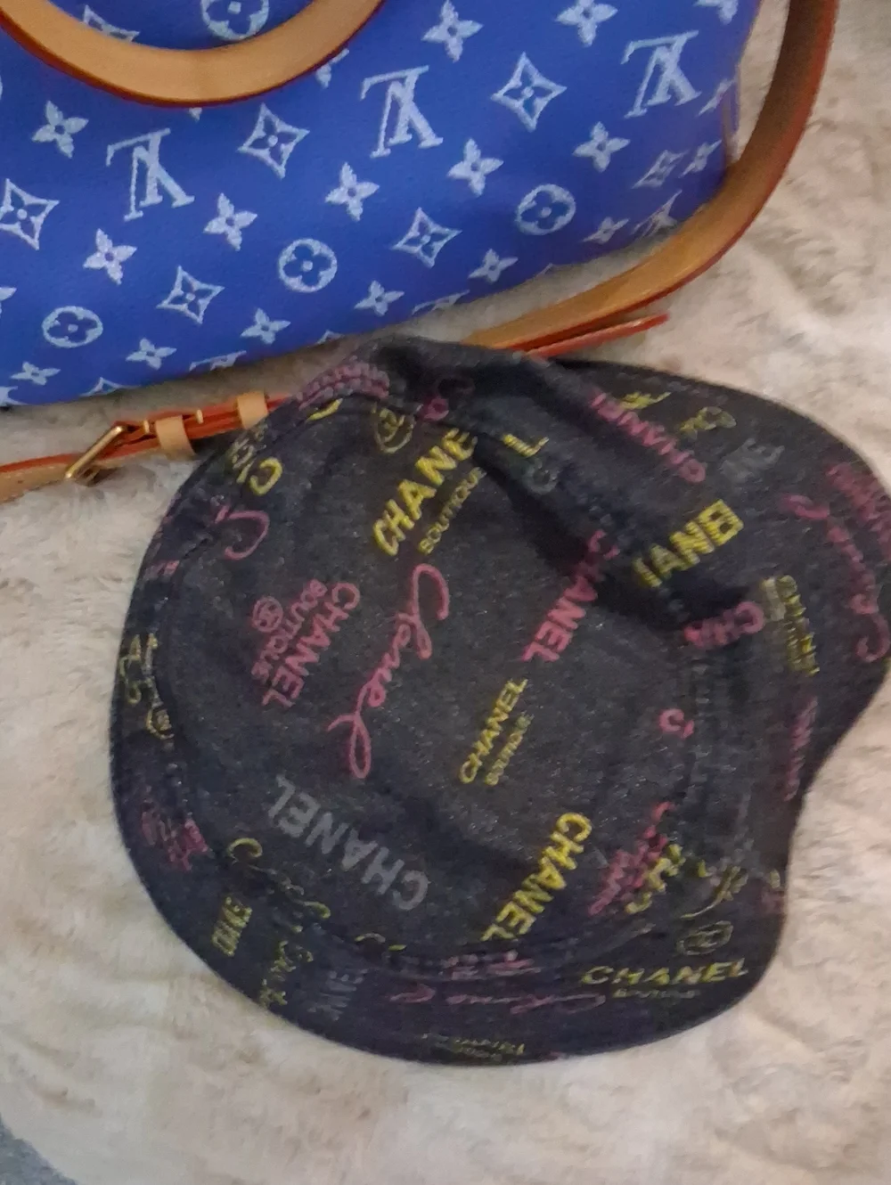 CC Bucket Hat - Picture 4 of 4